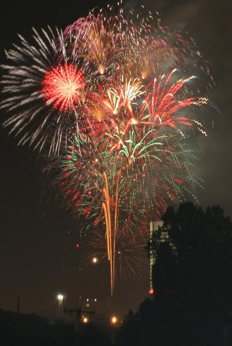 July 4th Fireworks - Shot 7